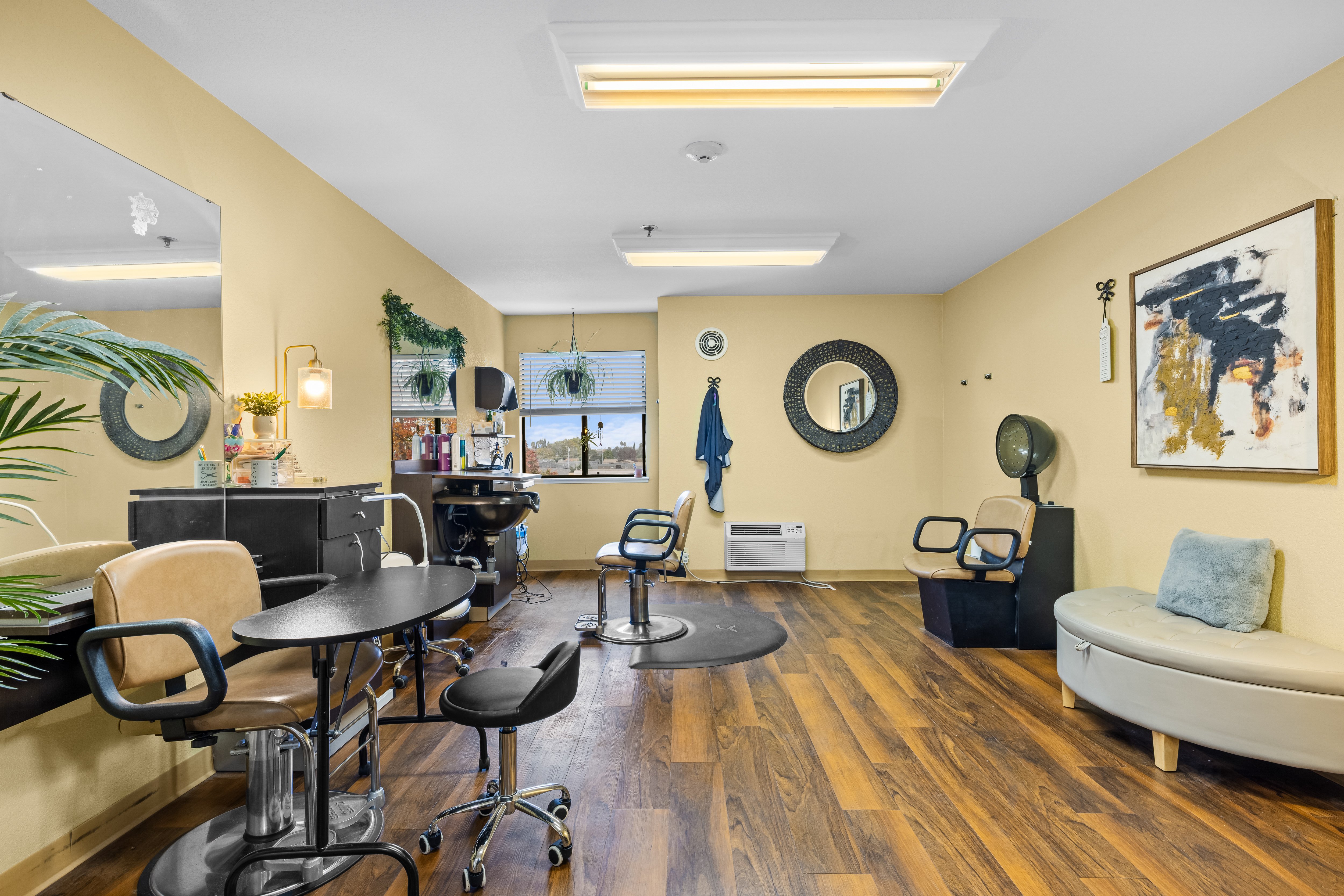 Marbella_Tracy_Indoor_Amentities_20